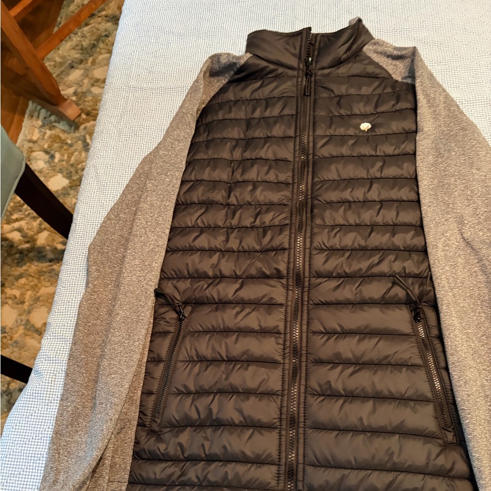 Men's Black Quilted Puffer Jacket with Gray Knit Sleeves